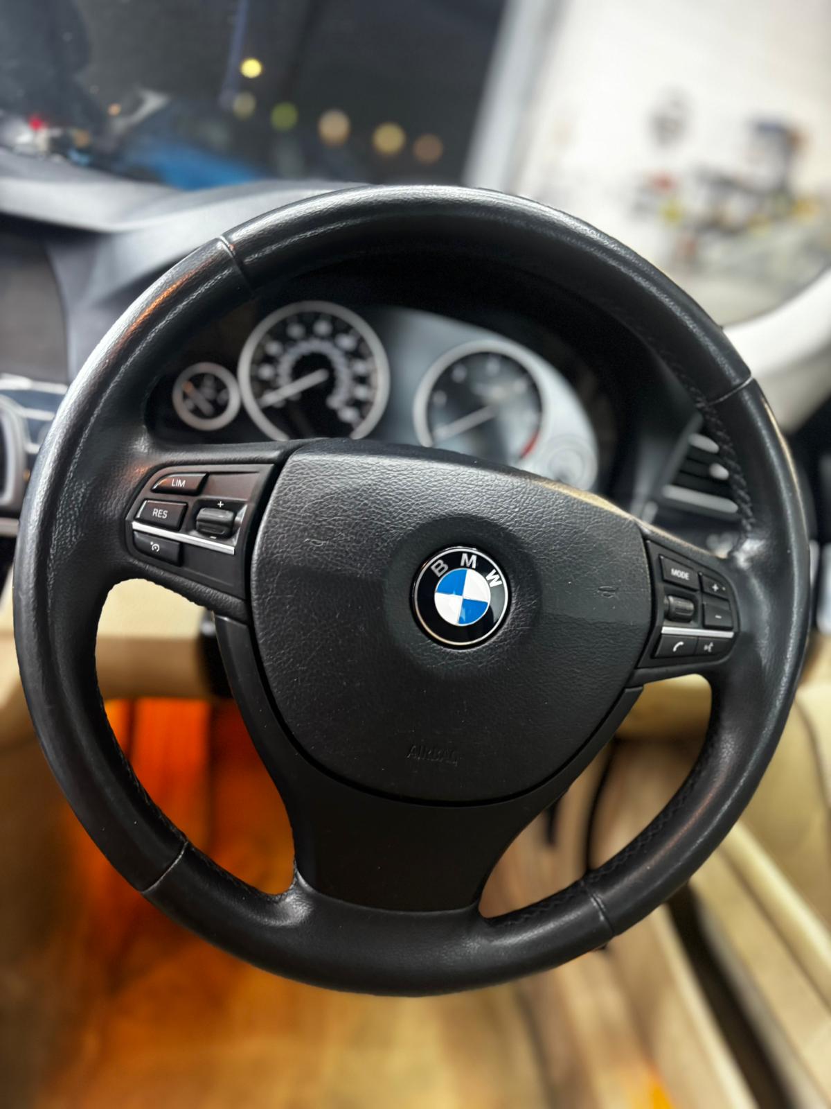 
										BMW 520D SE AUTO full									