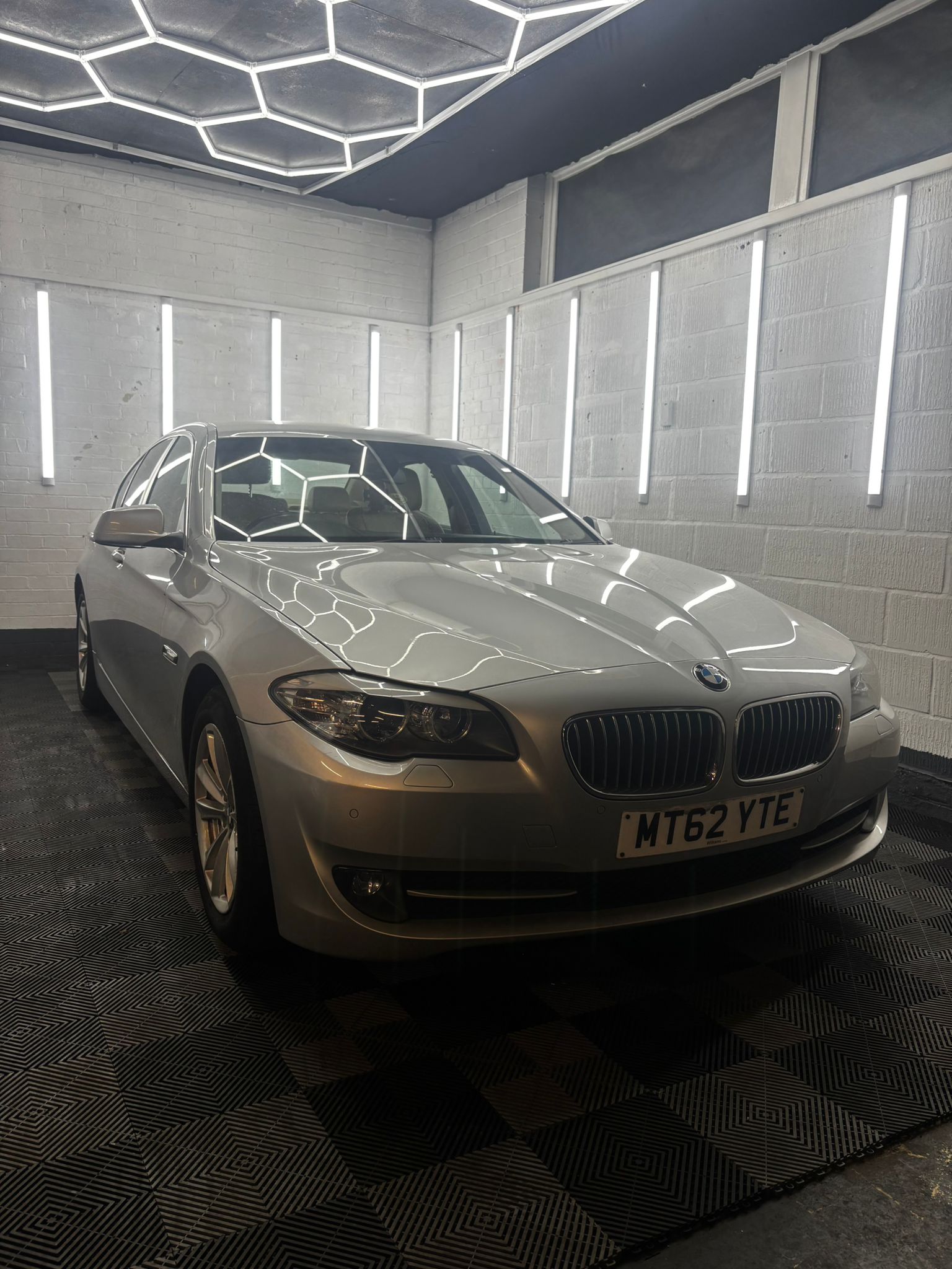 
										BMW 520D SE AUTO full									