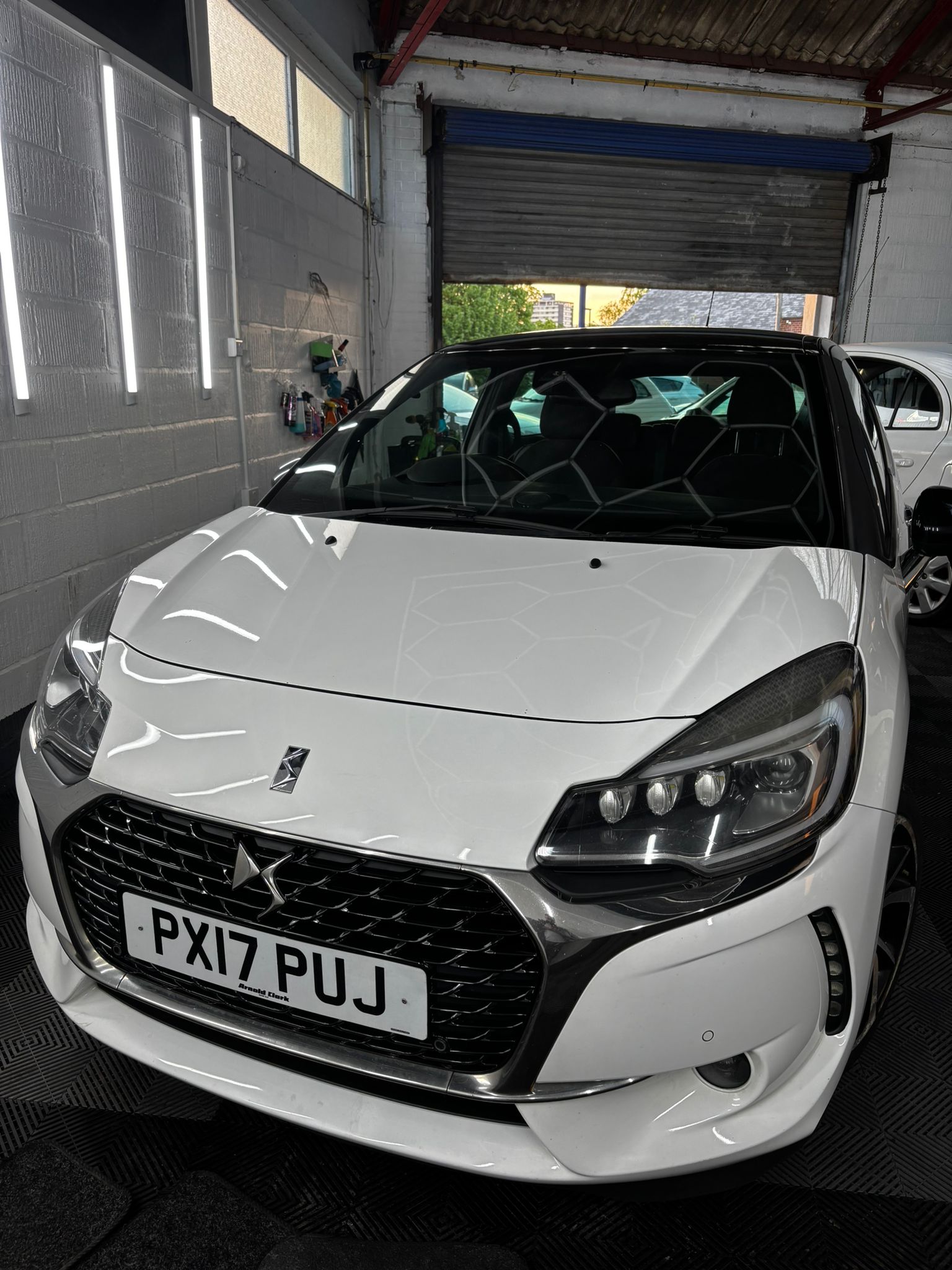 
								Citroen Ds3 Prestige Puretech S/S full									