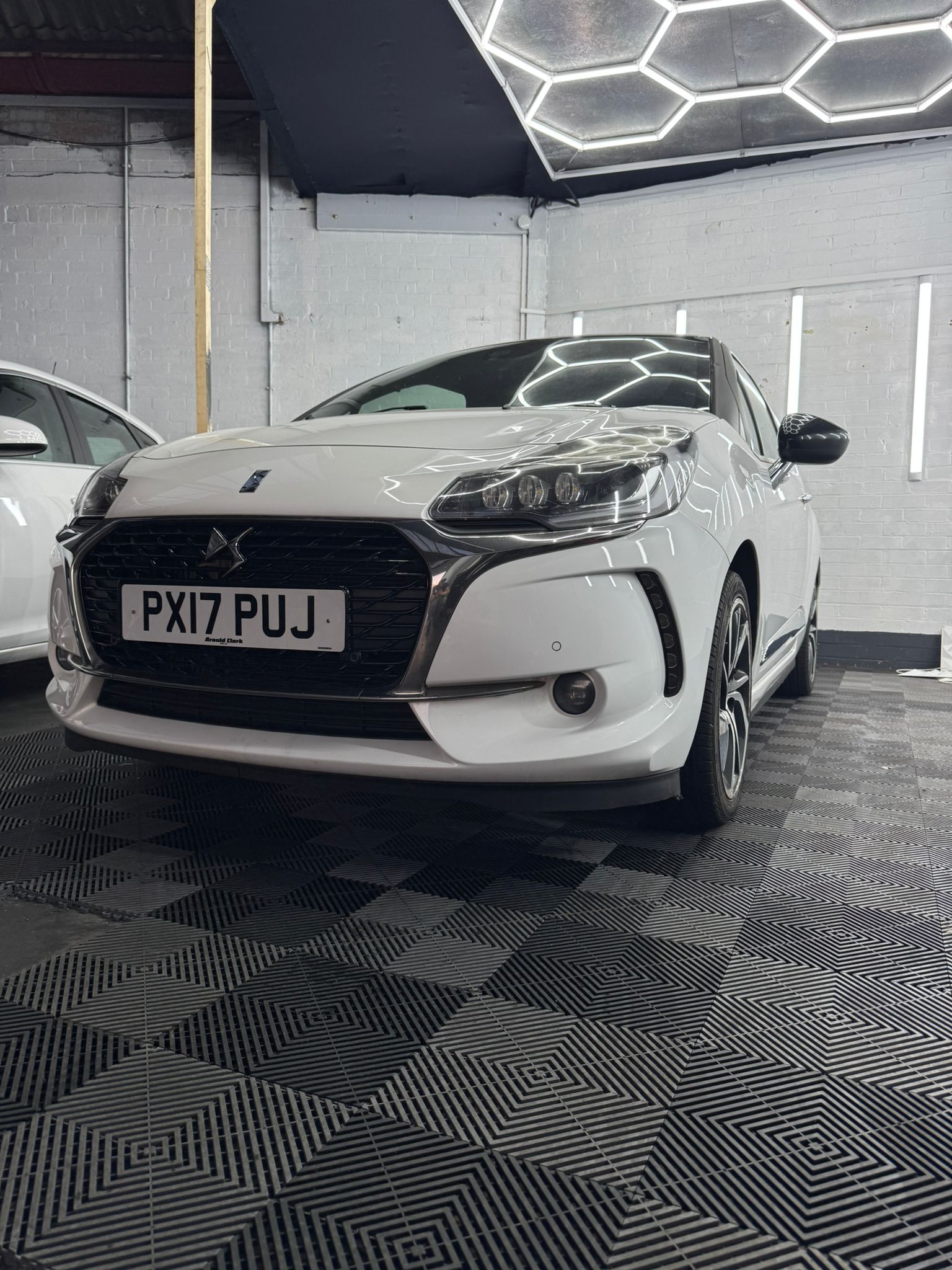 
								Citroen Ds3 Prestige Puretech S/S full									