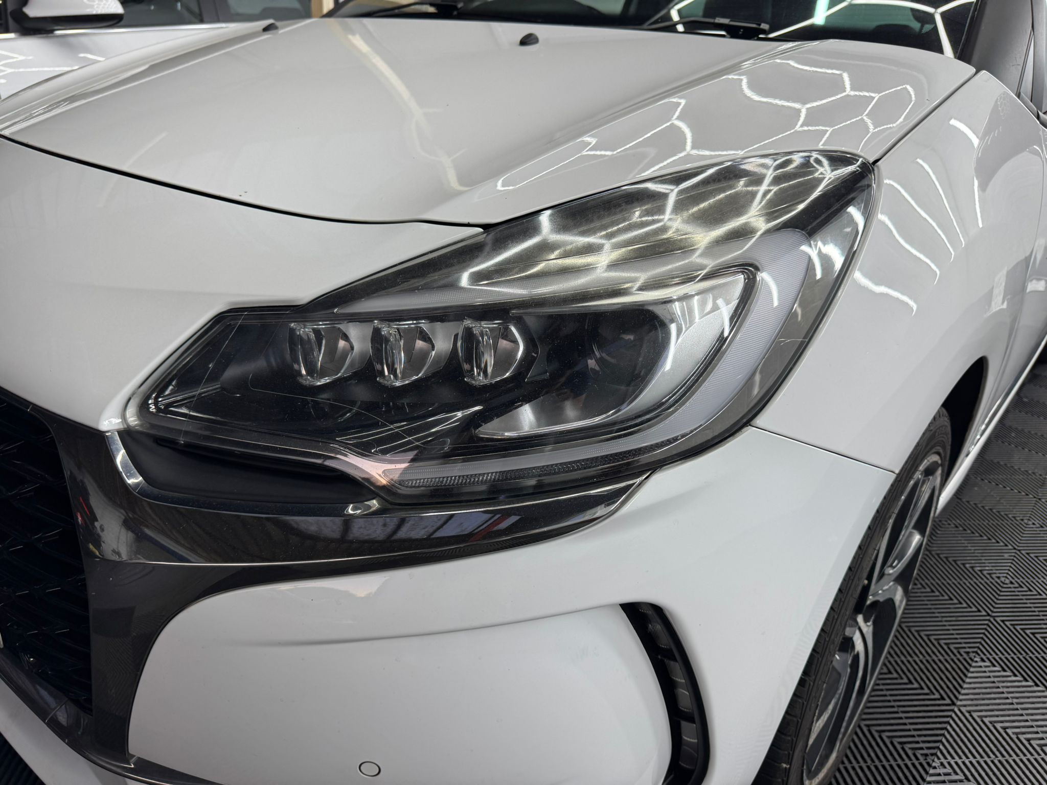 
								Citroen Ds3 Prestige Puretech S/S full									