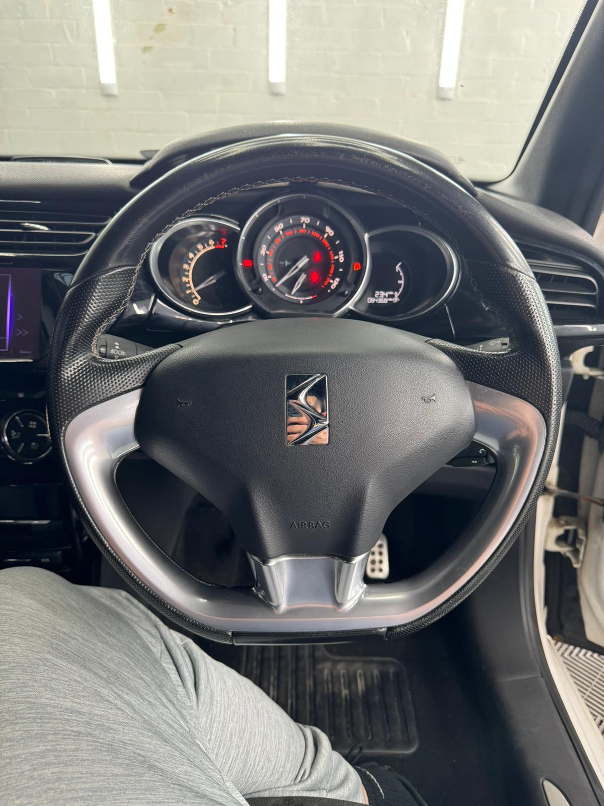 
								Citroen Ds3 Prestige Puretech S/S full									