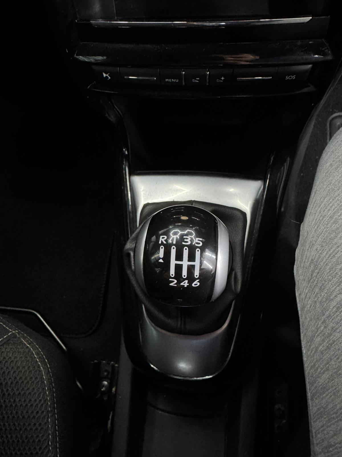 
								Citroen Ds3 Prestige Puretech S/S full									