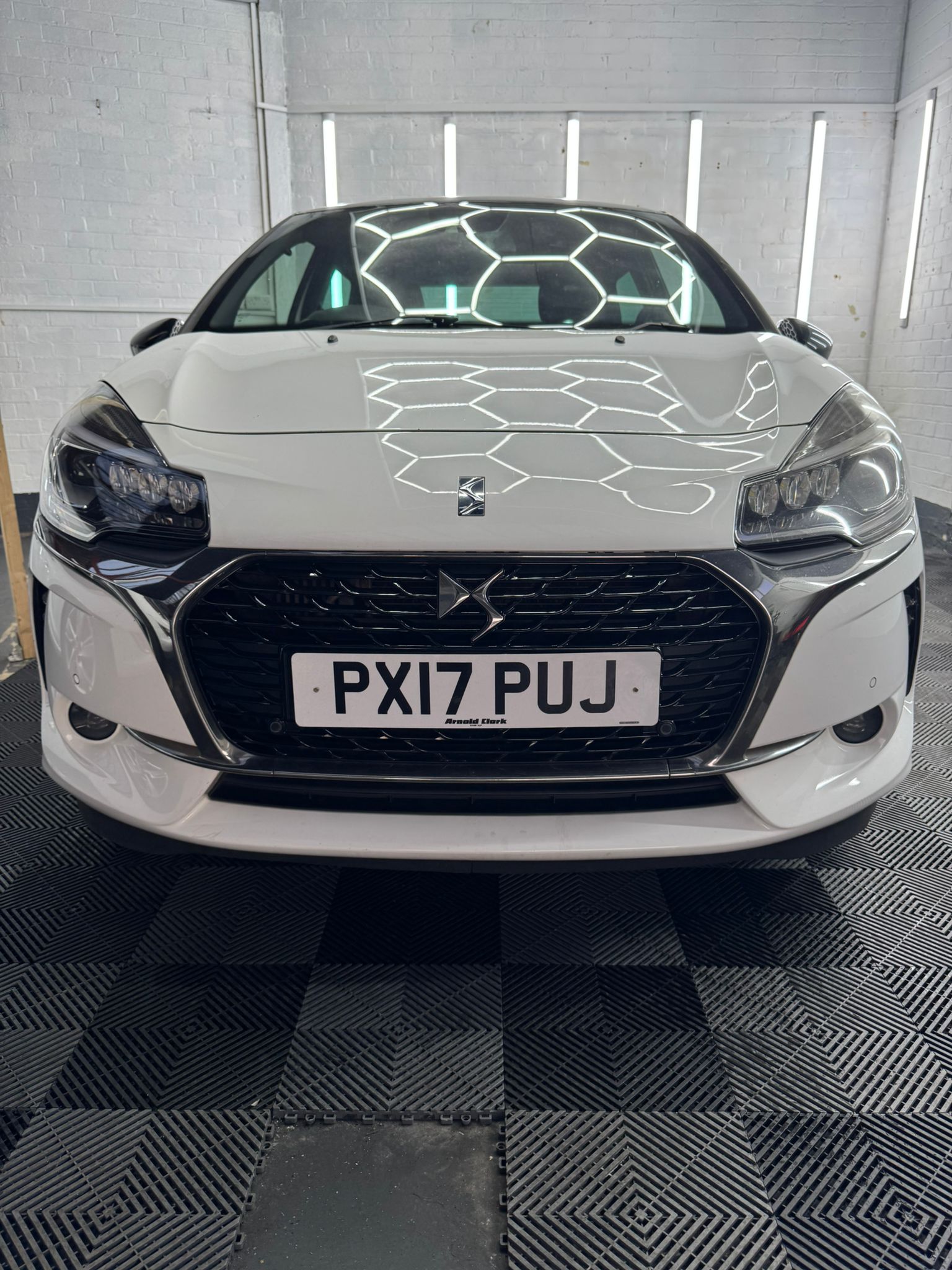 
								Citroen Ds3 Prestige Puretech S/S full									