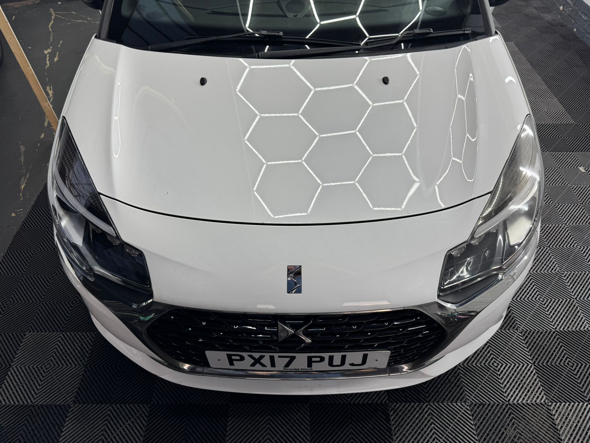 
								Citroen Ds3 Prestige Puretech S/S full									