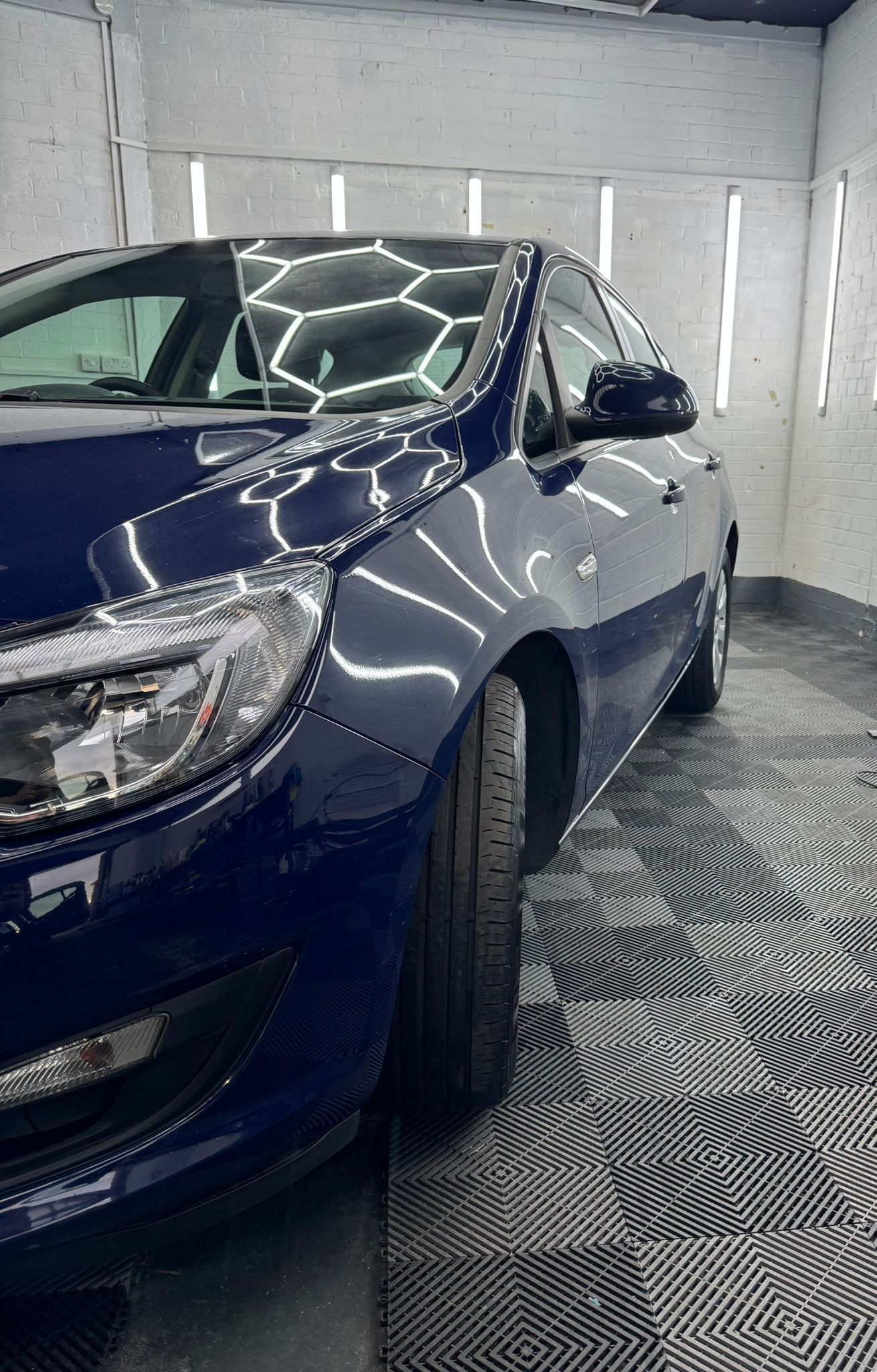 
								Vauxhall Astra (2009-2015) 1.7 CDTi 16V ecoFLEX Design 5dr [Start Stop] full									