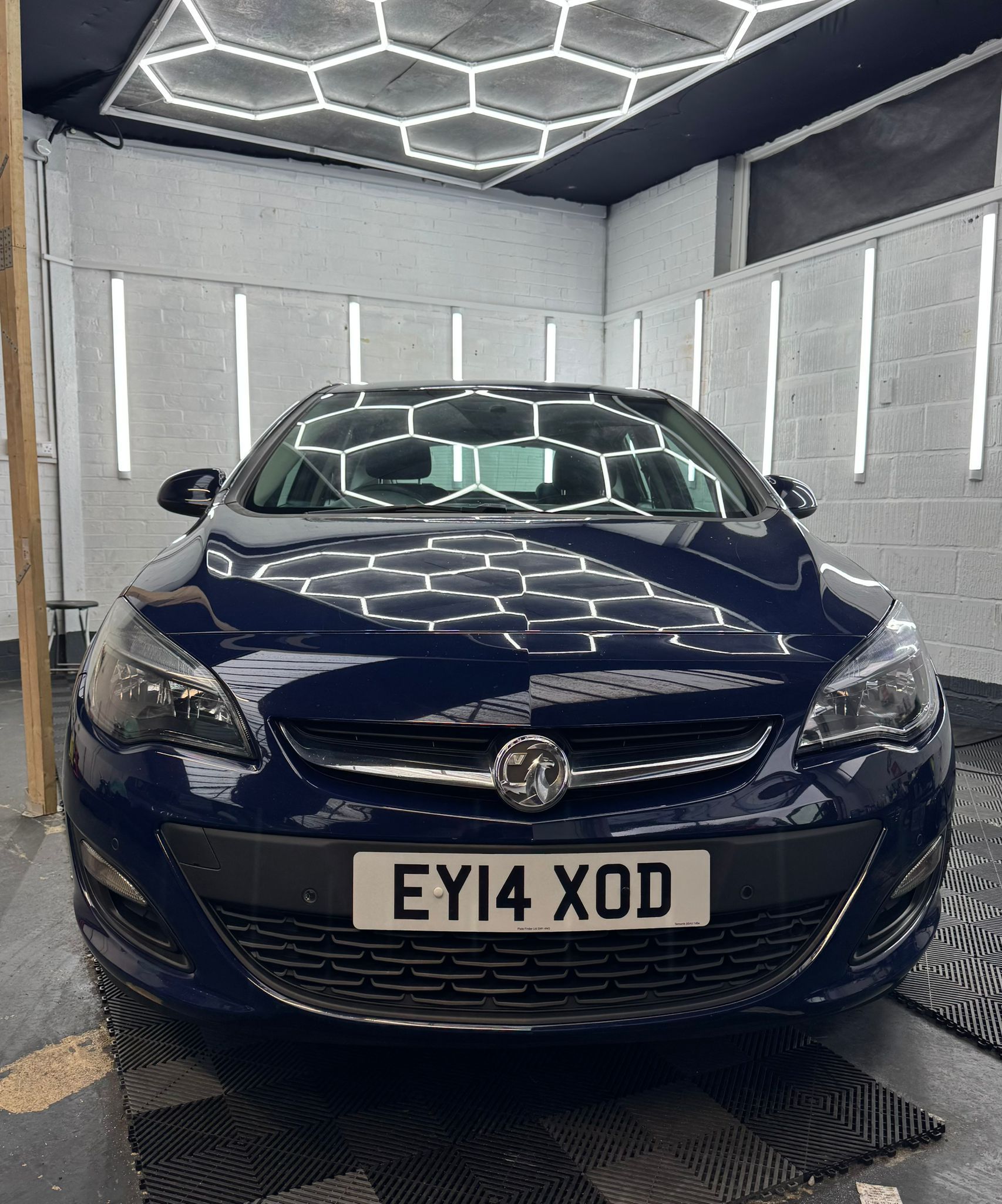 
								Vauxhall Astra (2009-2015) 1.7 CDTi 16V ecoFLEX Design 5dr [Start Stop] full									