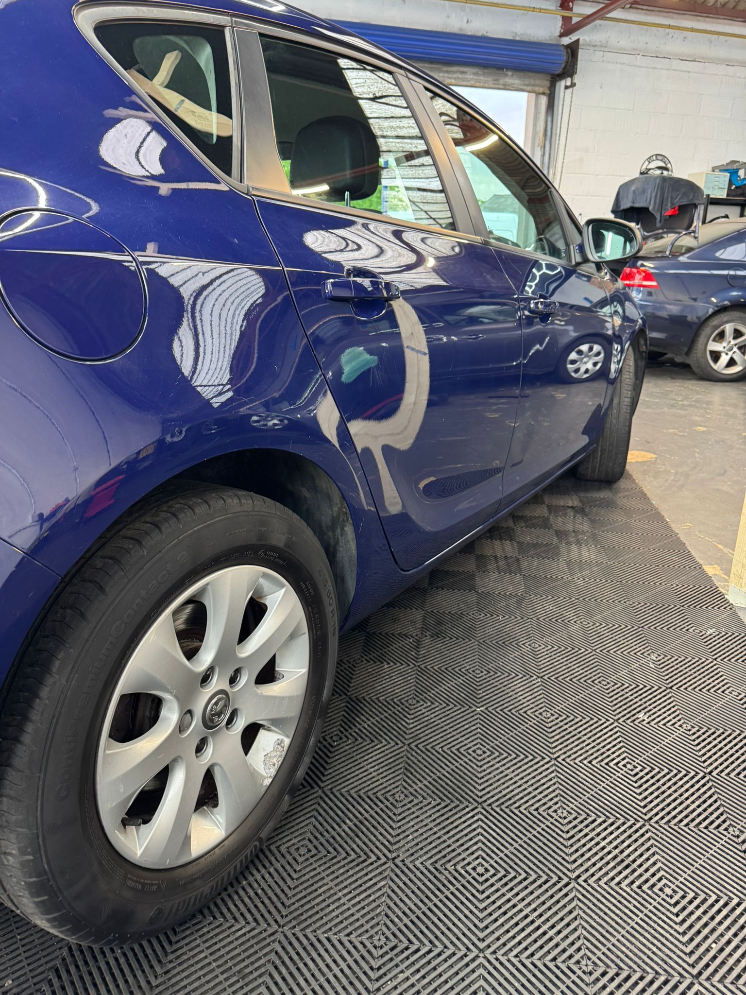 
								Vauxhall Astra (2009-2015) 1.7 CDTi 16V ecoFLEX Design 5dr [Start Stop] full									