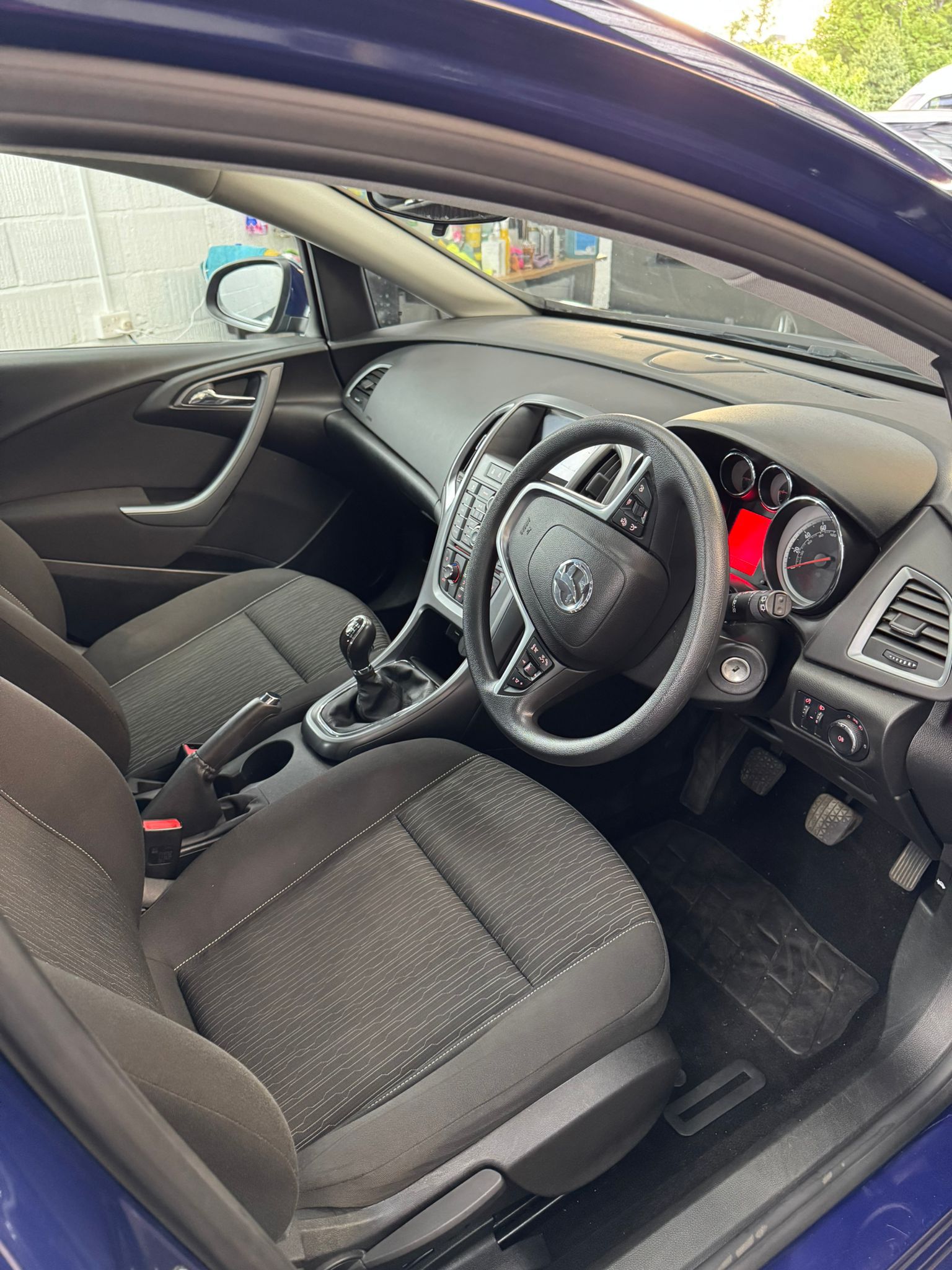 
								Vauxhall Astra (2009-2015) 1.7 CDTi 16V ecoFLEX Design 5dr [Start Stop] full									