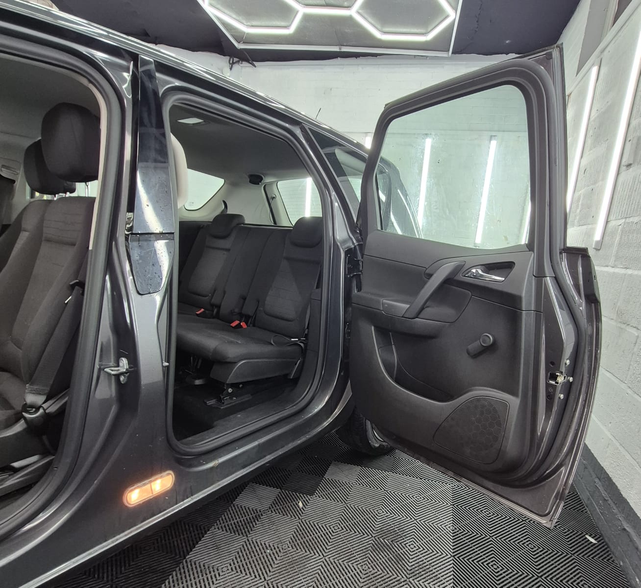 
								VAUXHALL MERIVA EXCLUSIV AC CDTI AUTO (2013) full									