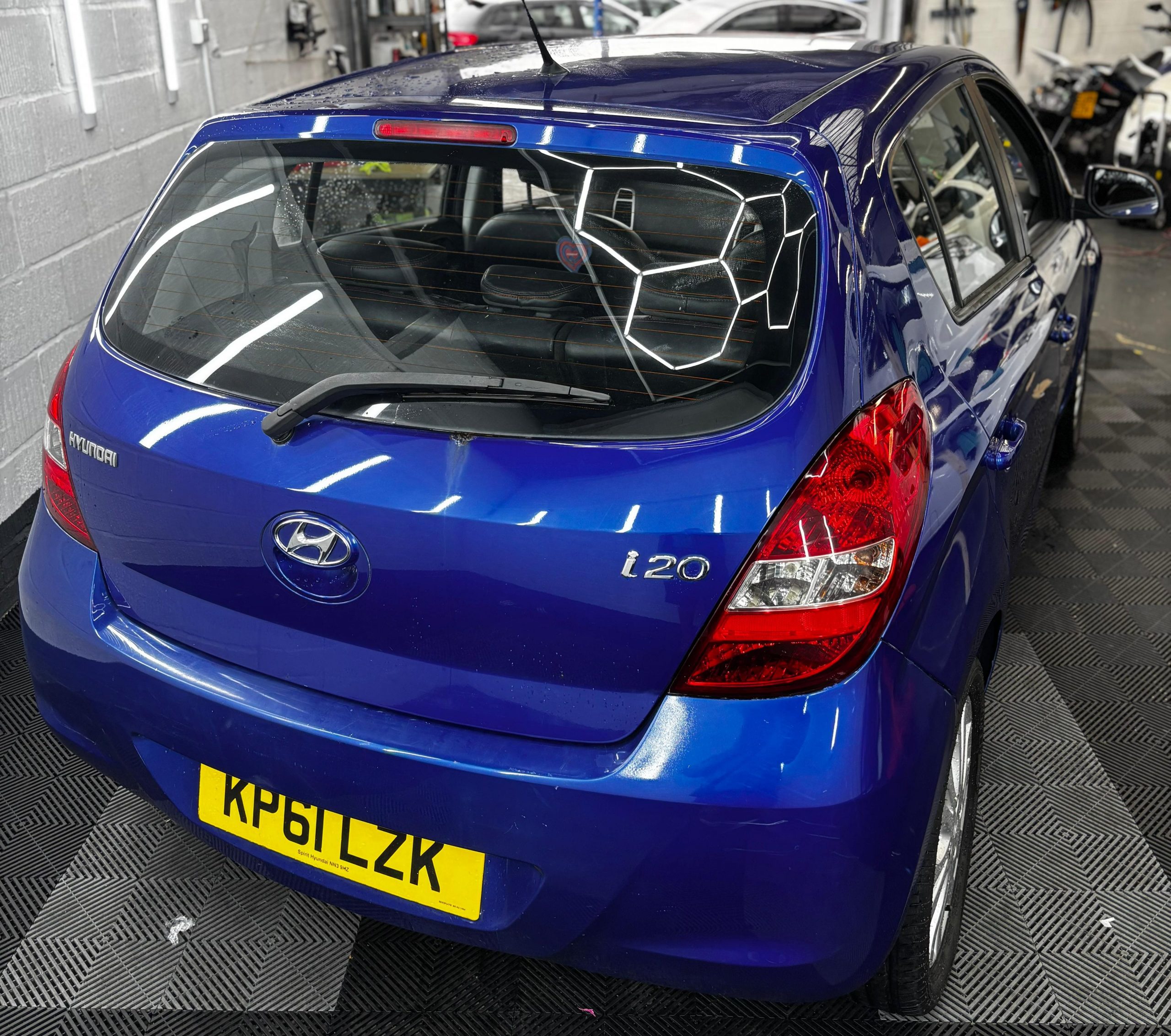 
								Hyundai i20 2011 1.4 Style 5dr full									