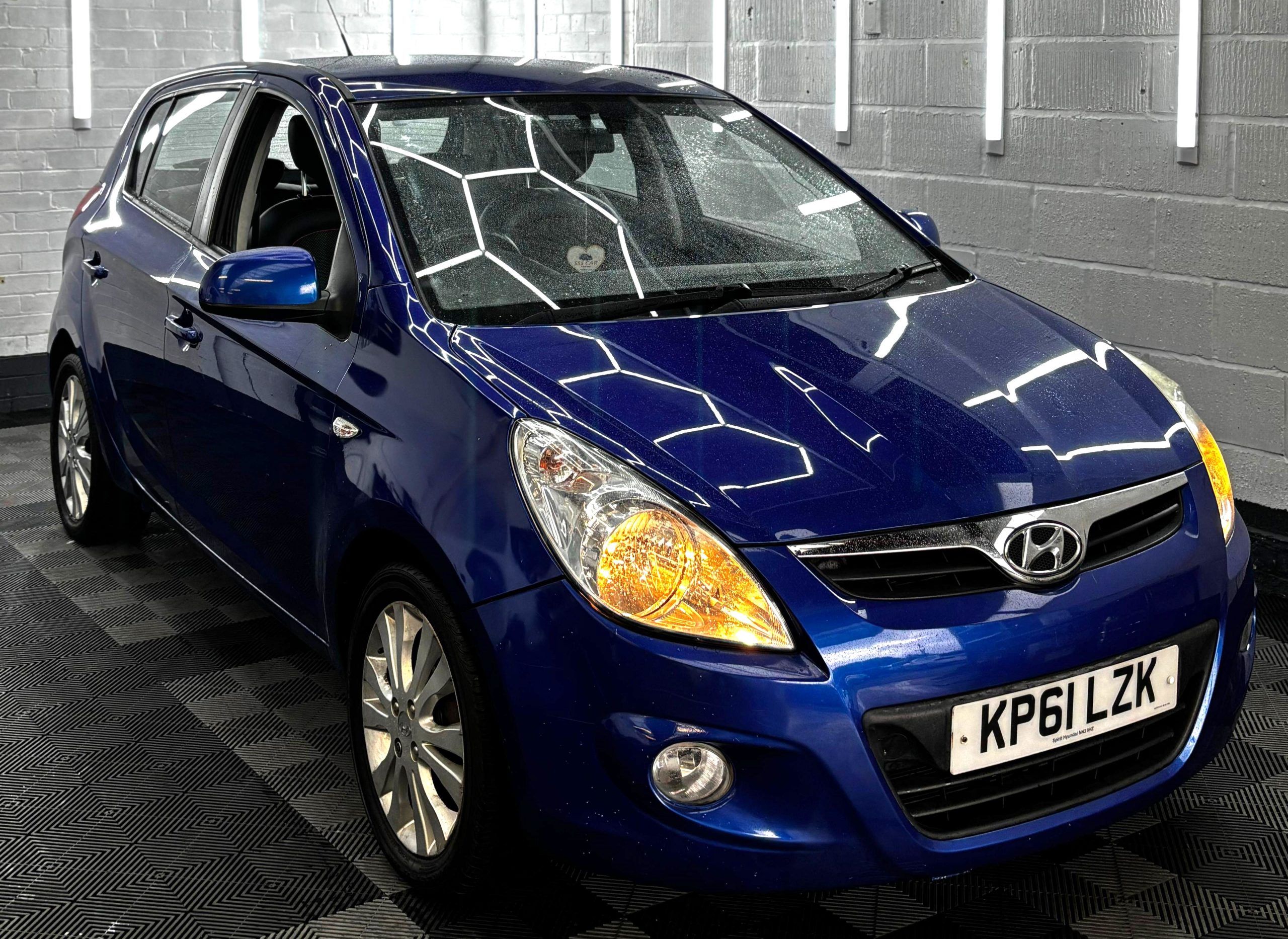 
								Hyundai i20 2011 1.4 Style 5dr full									