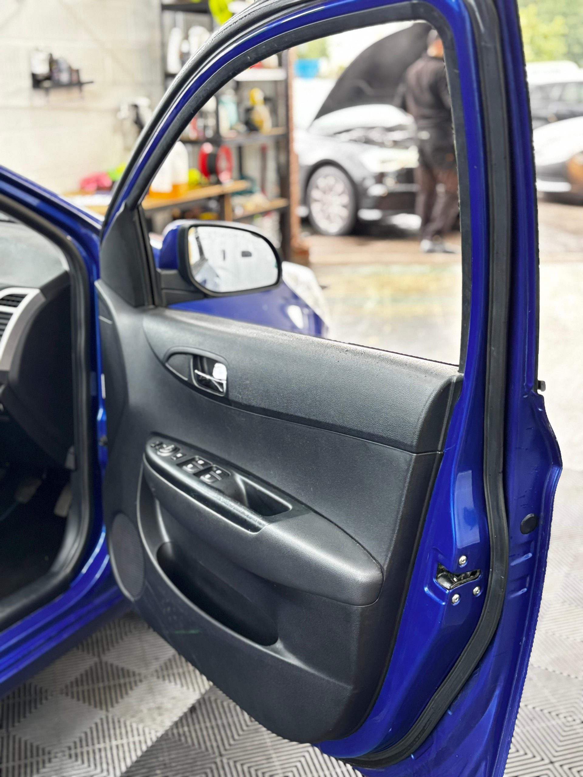 
								Hyundai i20 2011 1.4 Style 5dr full									