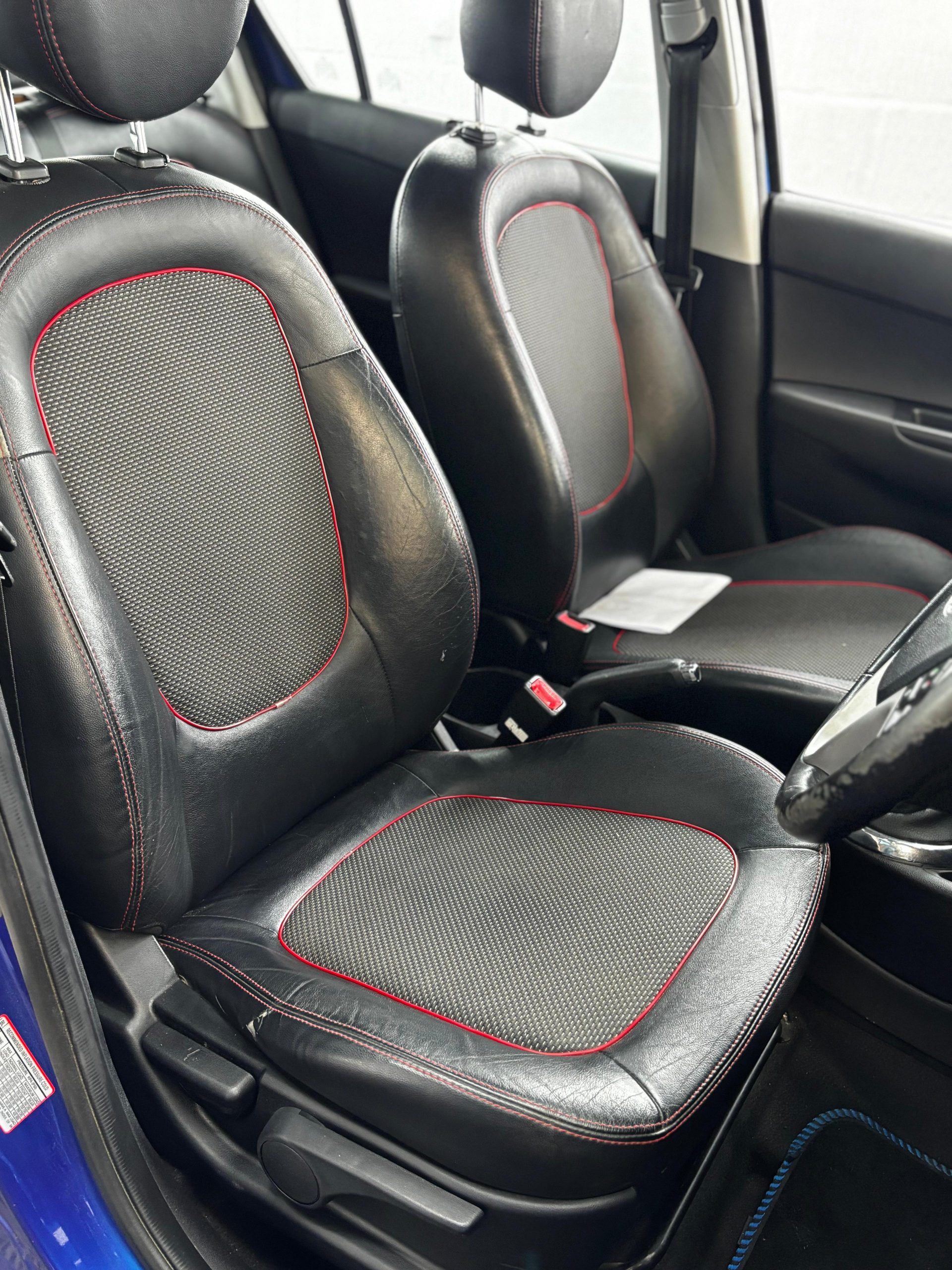 
								Hyundai i20 2011 1.4 Style 5dr full									