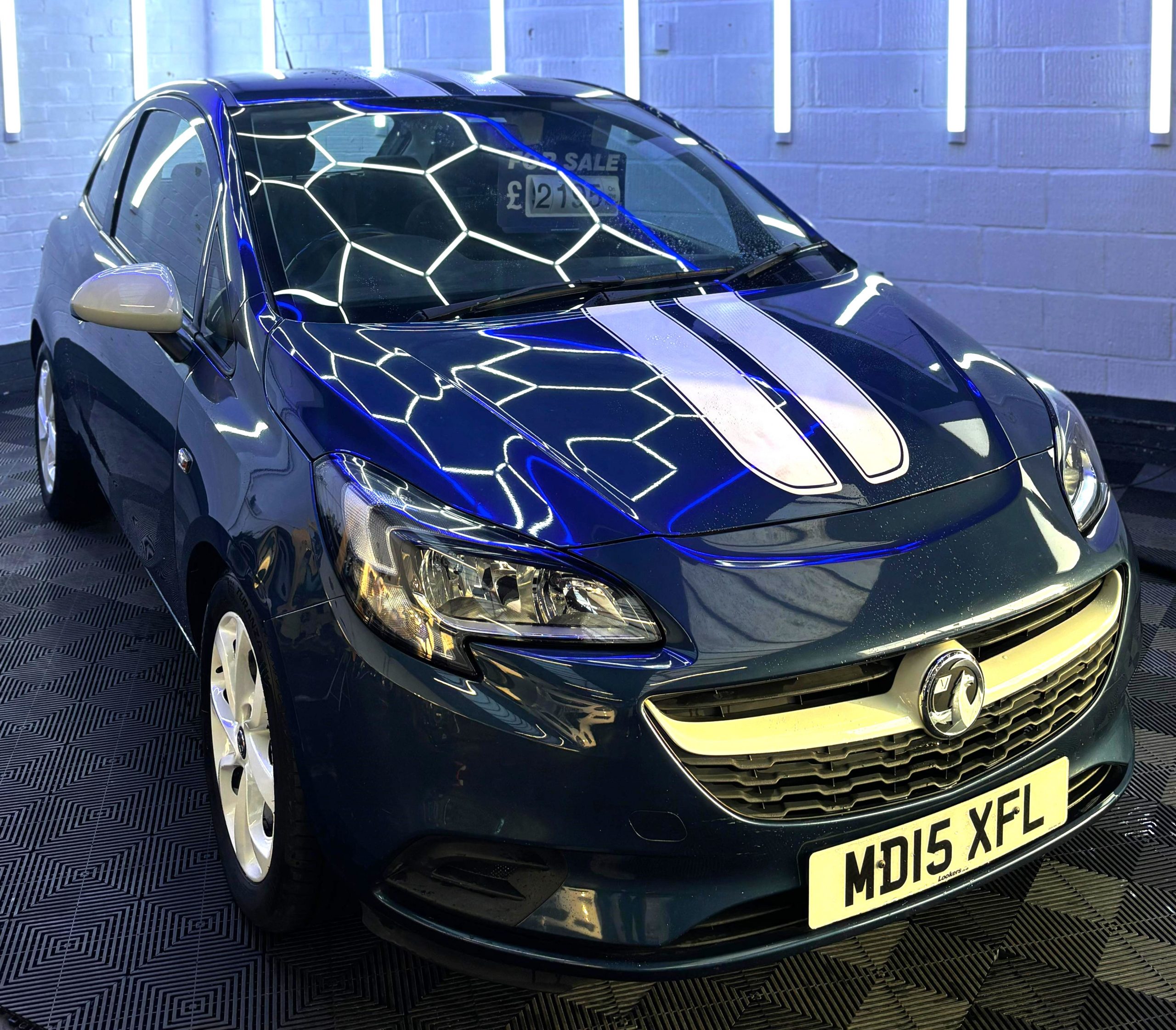 
								2015 Vauxhall Corsa 1.2 Sting 3dr full									