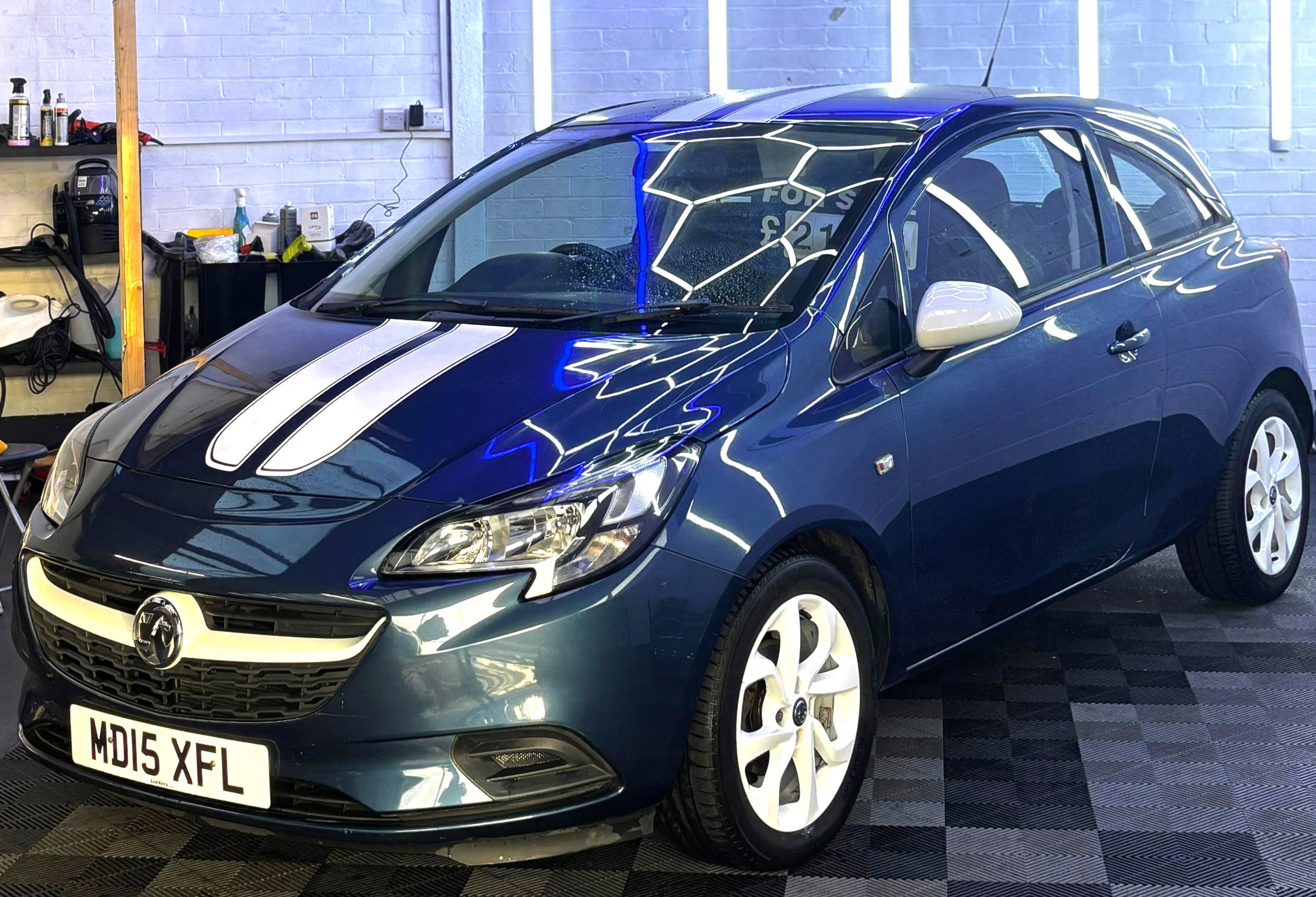 
								2015 Vauxhall Corsa 1.2 Sting 3dr full									