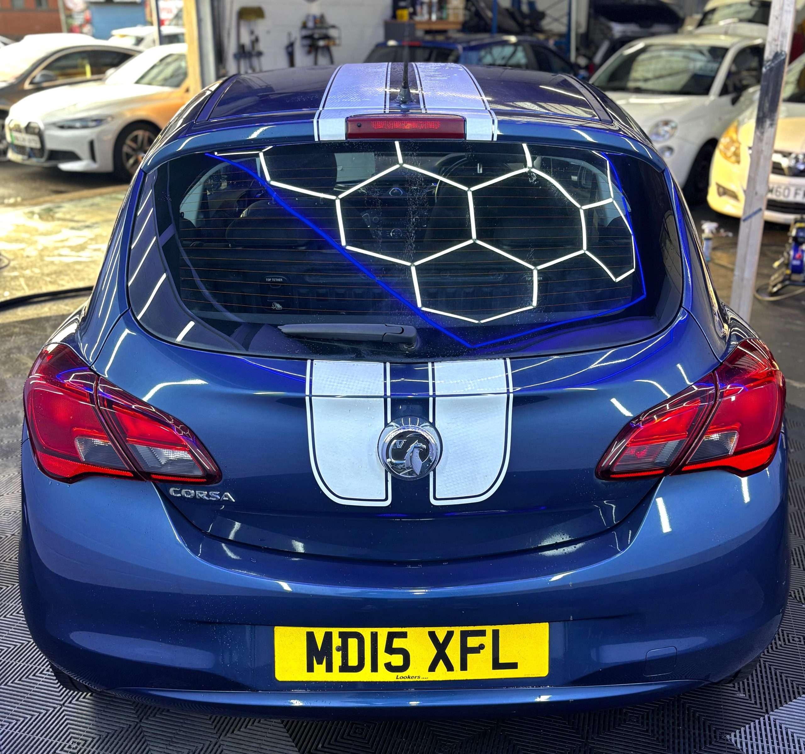 
								2015 Vauxhall Corsa 1.2 Sting 3dr full									