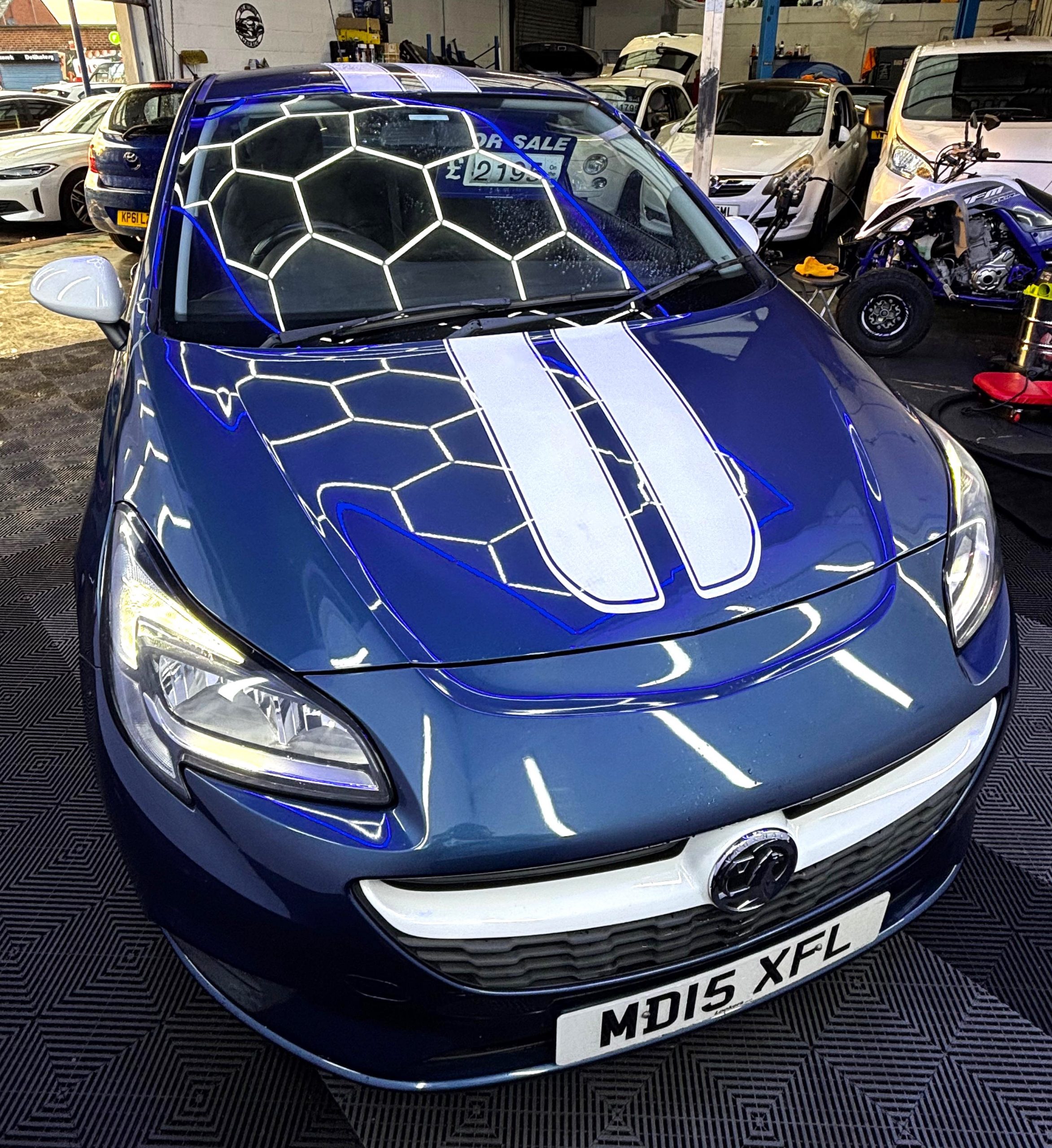 
								2015 Vauxhall Corsa 1.2 Sting 3dr full									