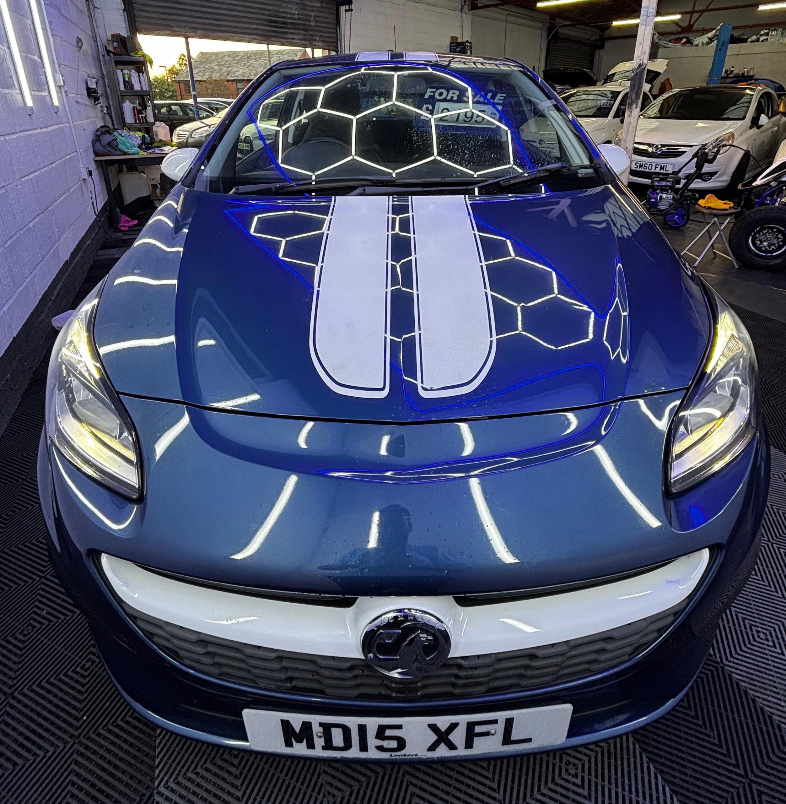 
								2015 Vauxhall Corsa 1.2 Sting 3dr full									