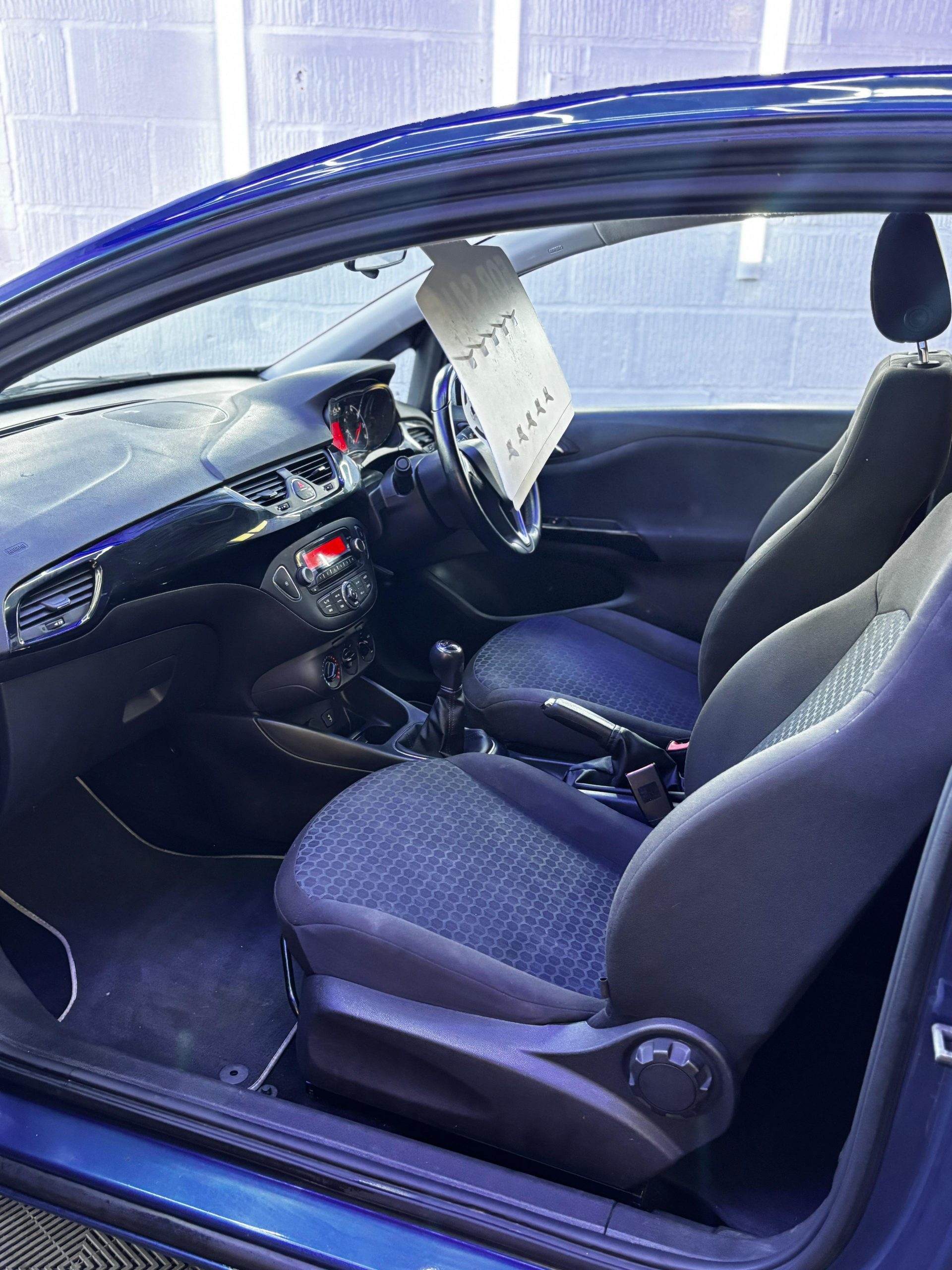 
								2015 Vauxhall Corsa 1.2 Sting 3dr full									