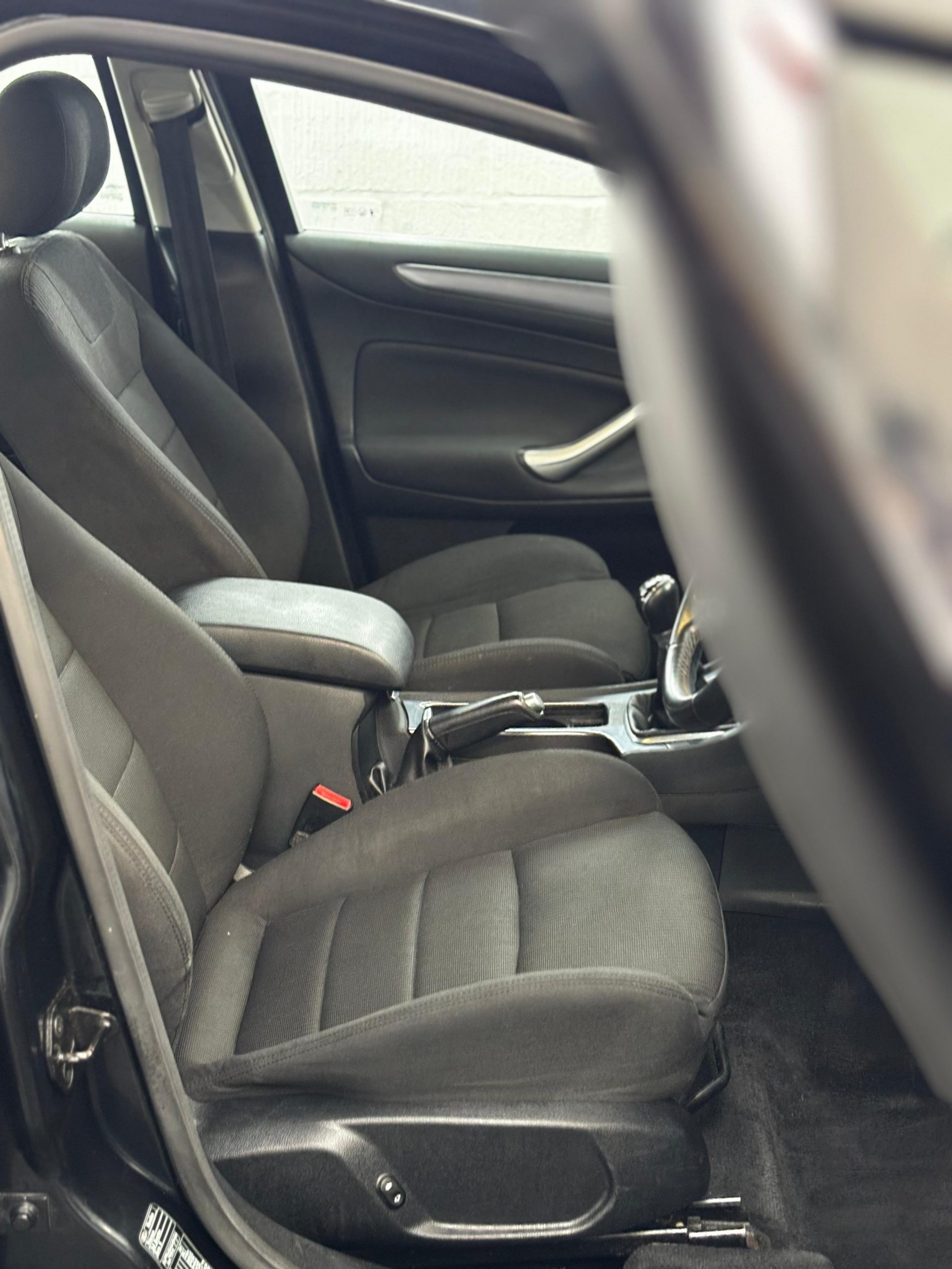 
								Ford Mondeo Titanium 2011 full									