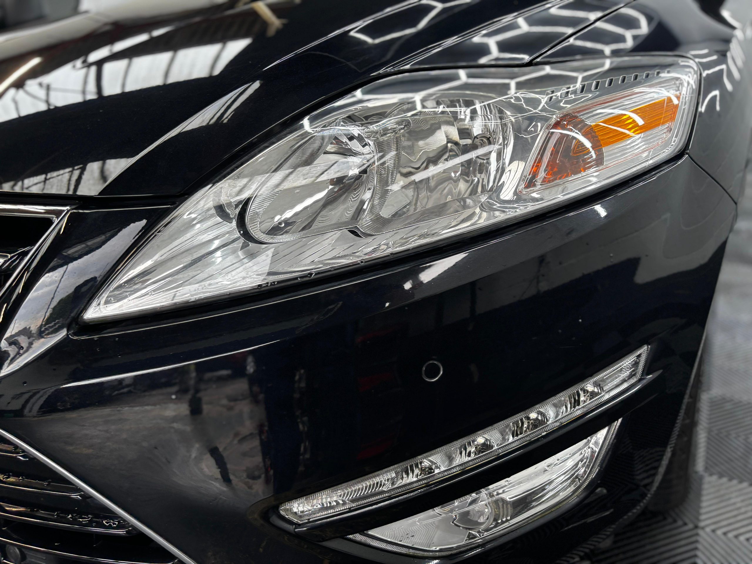 
								Ford Mondeo Titanium 2011 full									