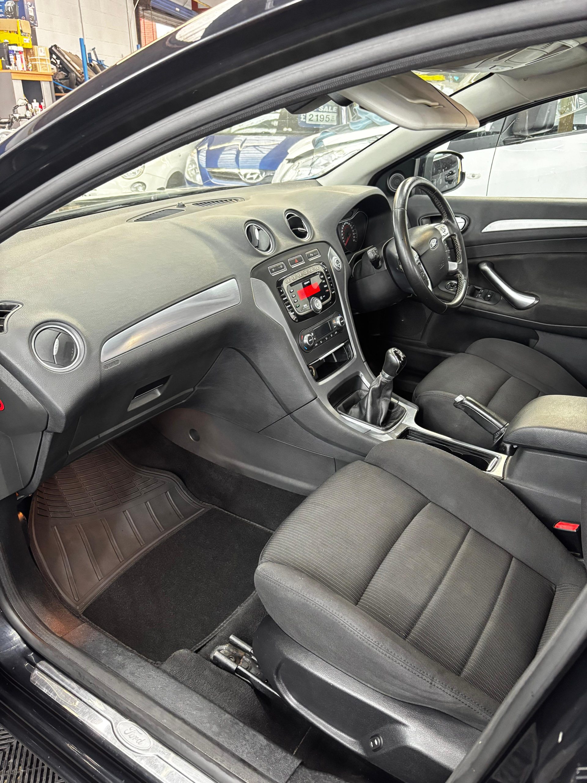 
								Ford Mondeo Titanium 2011 full									